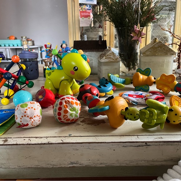 Lot of baby sensory toys  🧸 🪇 - Picture 4 of 13